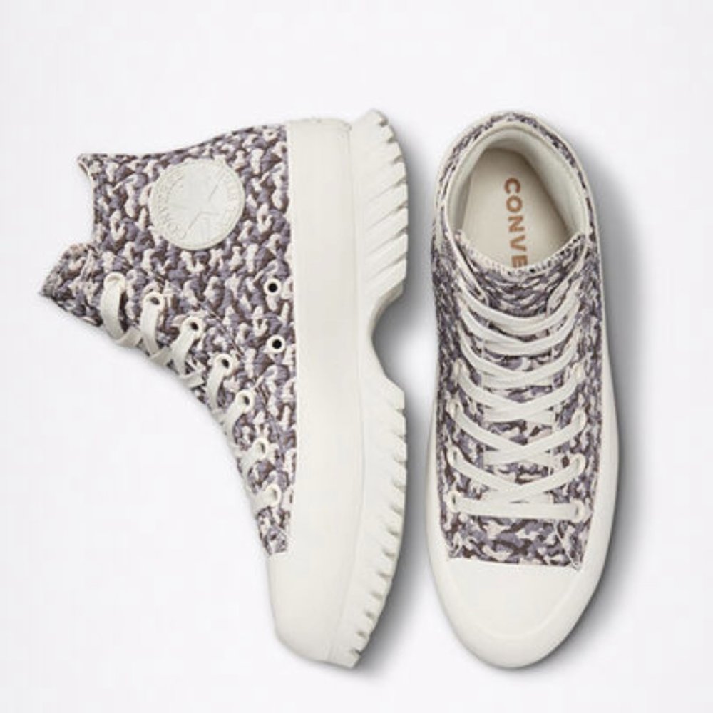 CONVERSE Chuck Taylor All Star Lugged 2.0 Jacquard Sand Dune Platform Sneakers - Picture 6 of 8